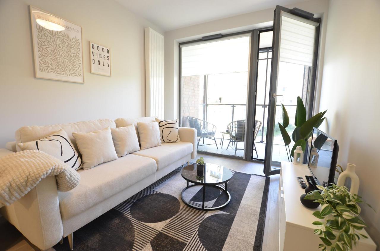 Estate Old Town Apartment, Private Parking, Balcony Lägenhet *